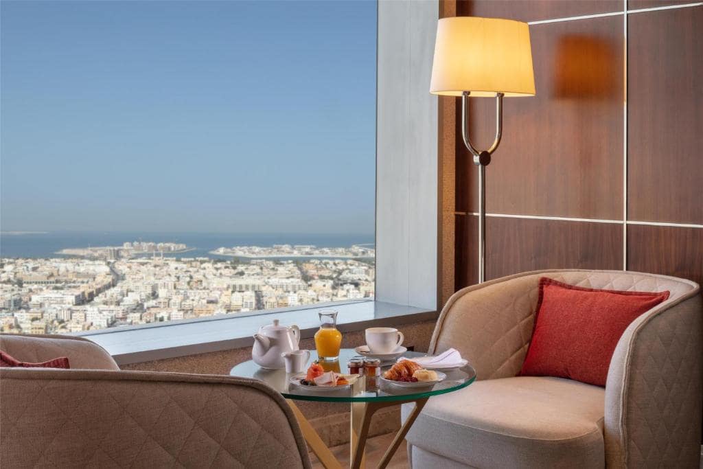 21-اتاق-هتل-5-ستاره-کنراد-دبی- Conrad-Hotel-Dubai-Room.jpg