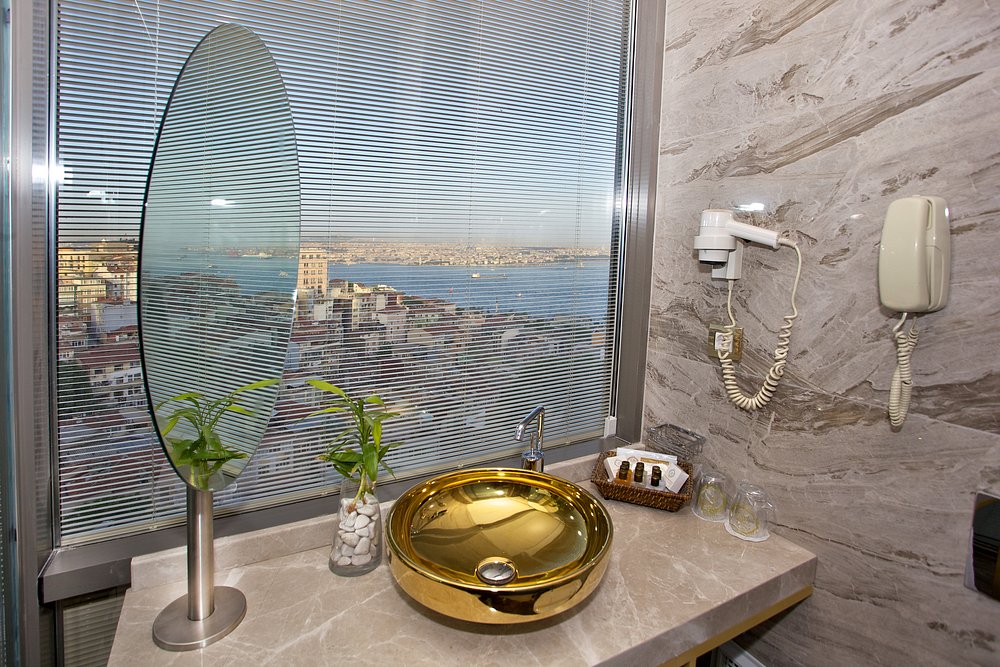 02-نمای-سرویس بهداشتی-هتل-3-ستاره-استار-استانبول-Bathroom-Hotel-3-Setare-Taksim-Star-_Istanbul.jpg