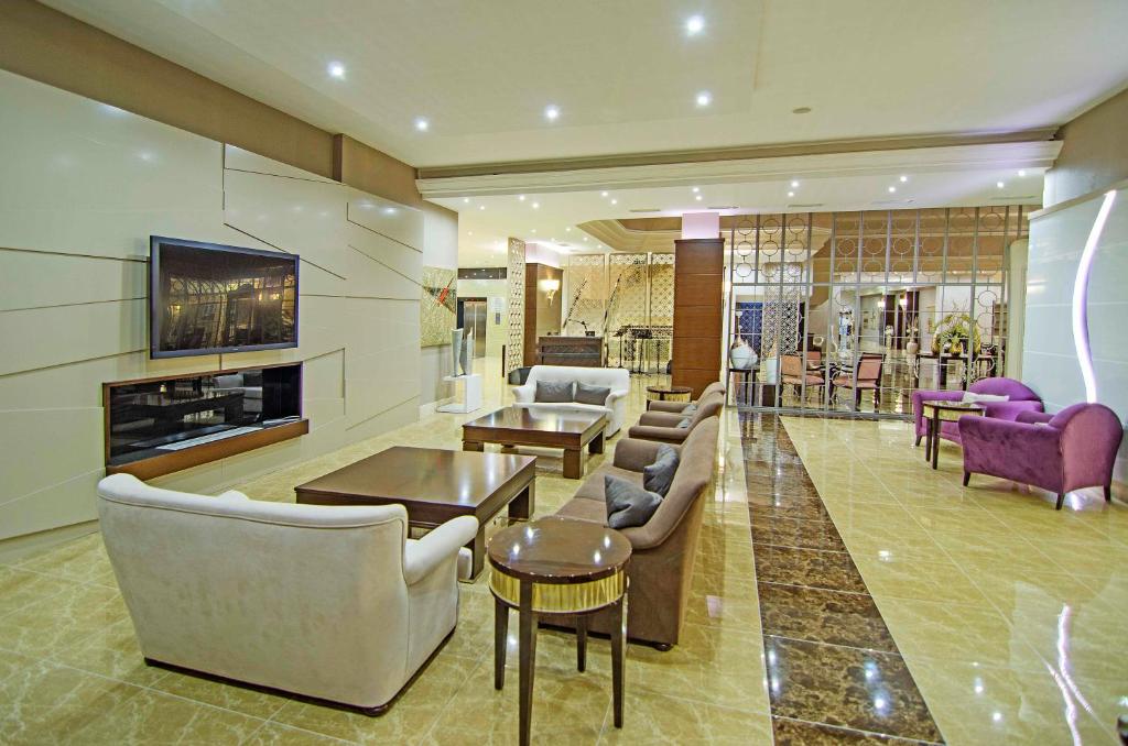 26 لابی هتل 5 ستاره توسان بیچ ریزورت کوش آداسی Tusan Beach Resort Kusadasi.jpg