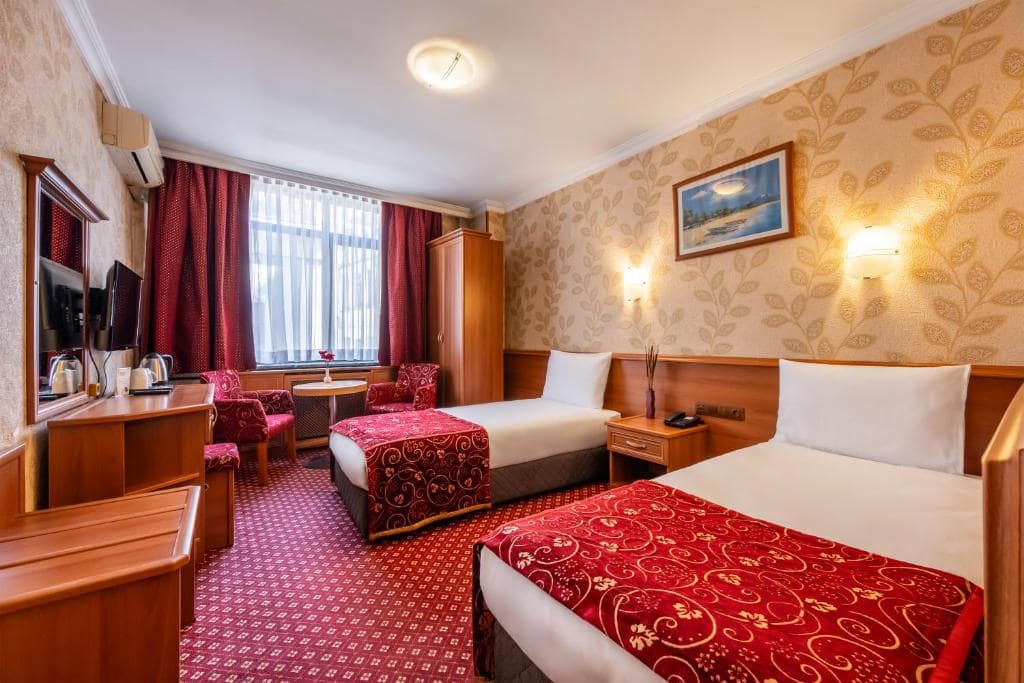 022-نمای-اتاق-هتل-4-ستاره-بریستول-Room-Hotel-4-setare-Bristol-Istanbul.jpg