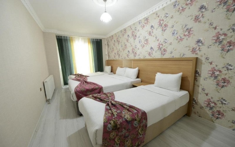 26 اتاق هتل 3 ستاره استار لایف وان Star Life Suit Hotel Van.jpg