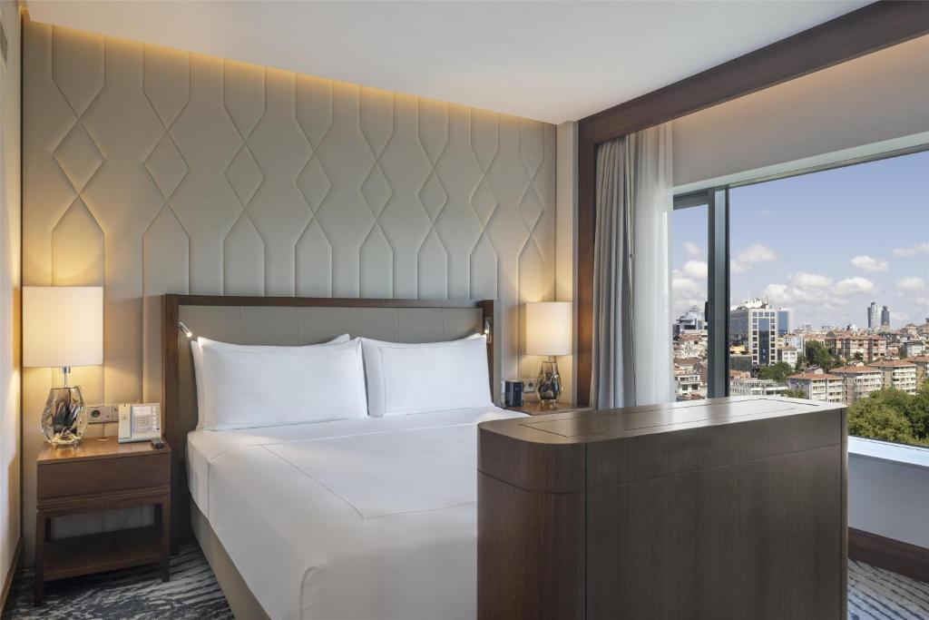 18-اتاق-Conrad-Istanbul-Bosphorus-هتل-کنراد-بسفروس-استانبول-.jpg