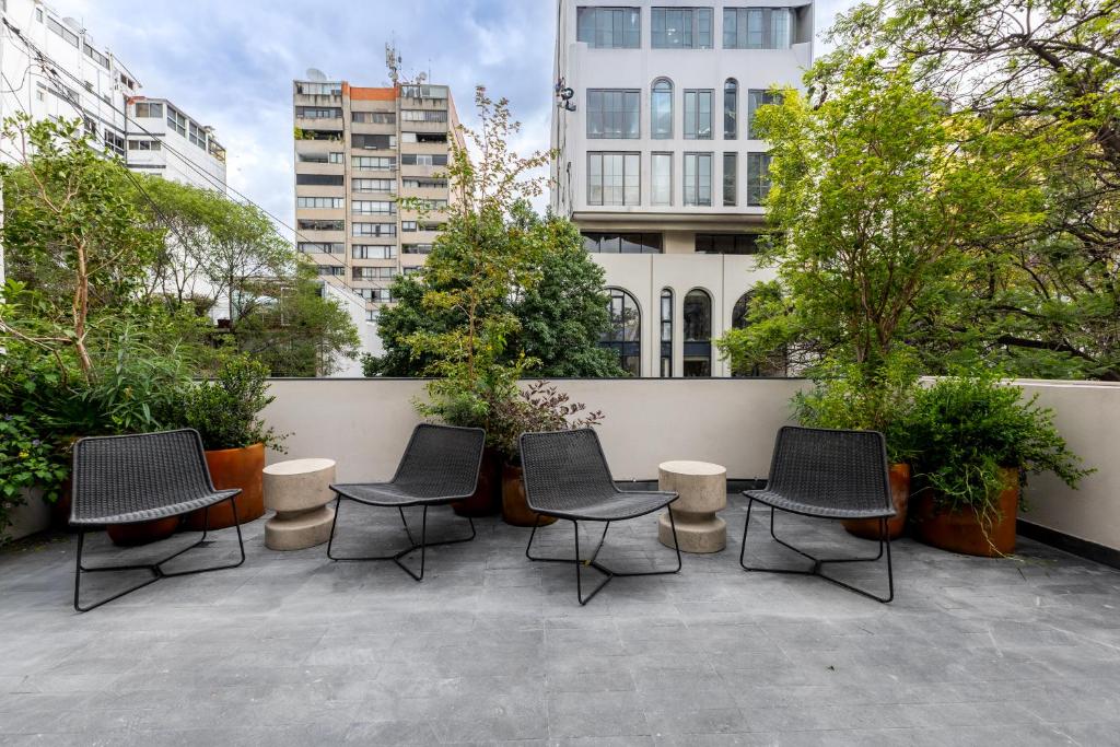 28-تراس-هتل-لا-مارتین-استانبول-Lamartine-Hotel-.jpg