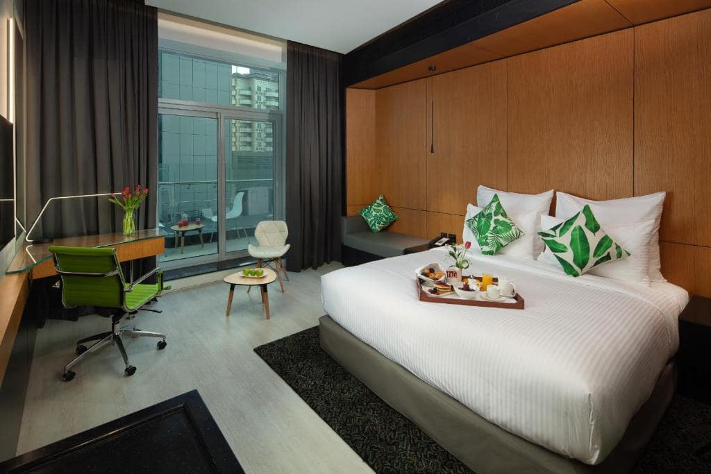 08-اتاق-هتل-4-ستاره-الخوری-اسکای-گاردن-دبی- Al-Khoory-Sky-Garden-Hotel-Dubai-Room.jpg