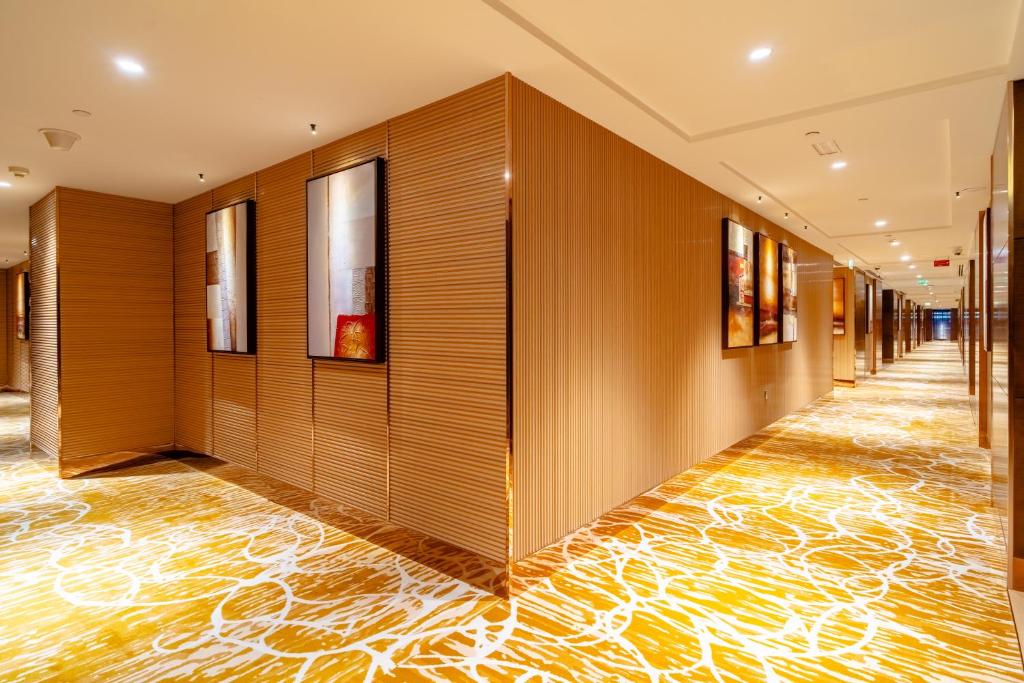 38-راهرو-هتل-5-ستاره-آسیانا-دبی- Asiana-Hotel-Dubai-Corridor.jpg