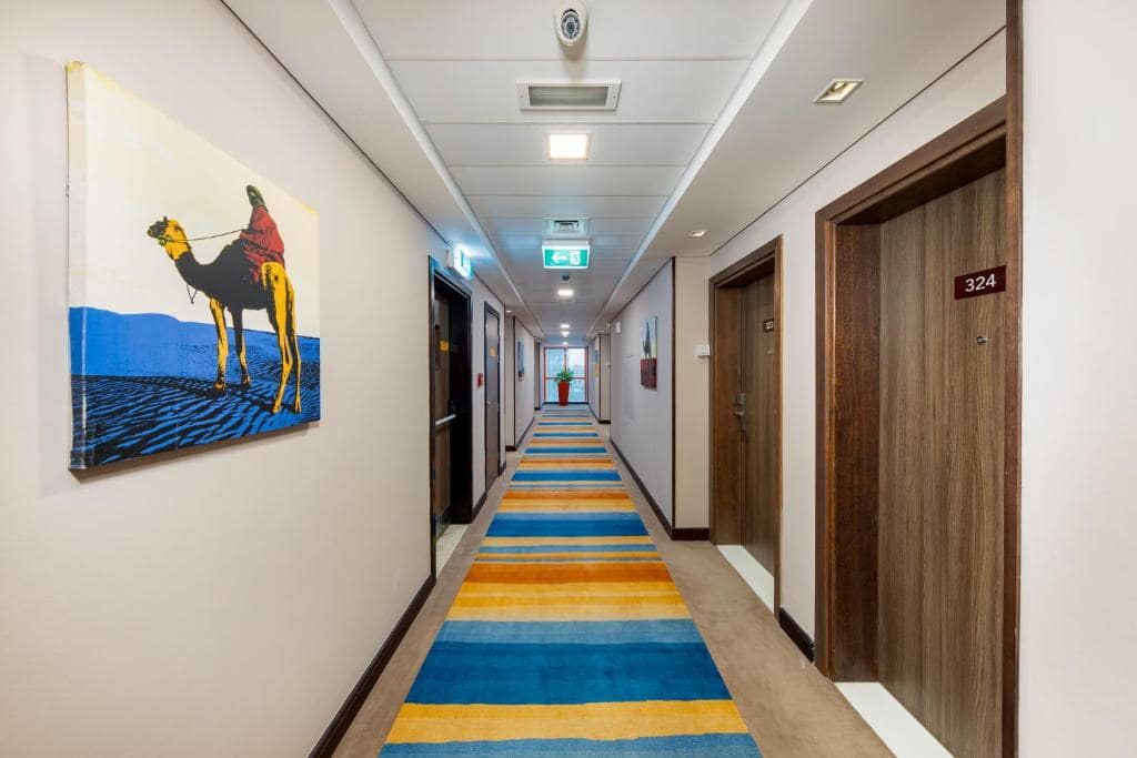 33-راهرو-هتل-3-ستاره-هتل-سیتی-مکس-البرشا-ات-د-مال-دبی-Citymax-Hotel-Al-Barsha-at-the-Mall-Dubai-Corridor.jpg