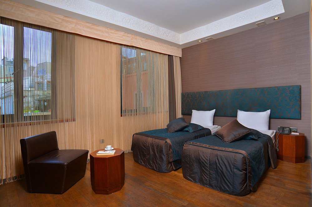 07-اتاق-هتل-4-ستاره-پرا-تولیپ-استانبول-Room-Hotel-4-Setare-Pera-Tulip-Istan.jpg