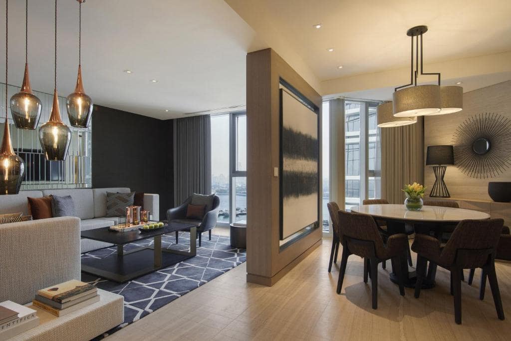 09-اتاق-هتل-5-ستاره-البندر-روتانا-کریک-دبی- Al-Bandar-Rotana-Dubai-Creek-Room.jpg