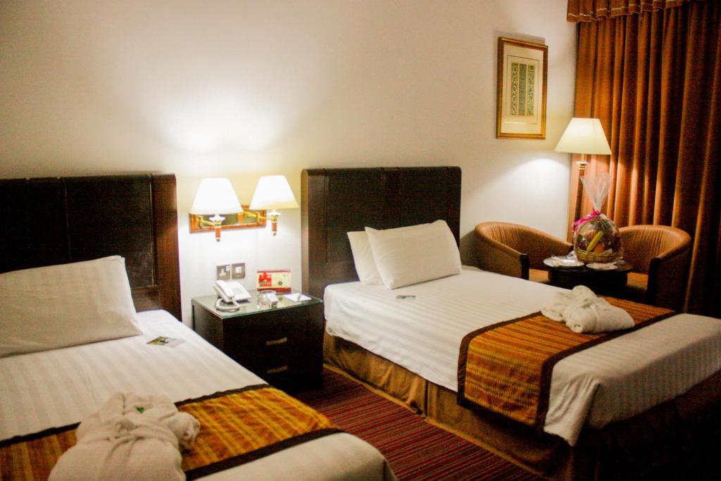 06-اتاق-هتل-3-ستاره-گرند-می-فیر-دبی- Grand-Mayfair-Hotel-Room.jpg