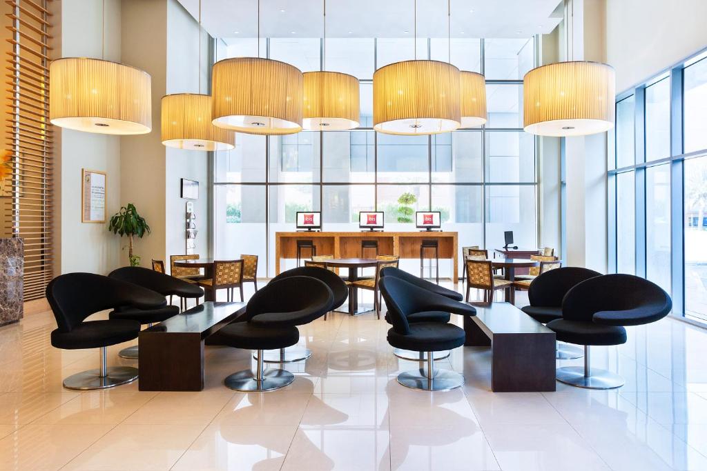 16-رستوران-هتل-3-ستاره-آیبیس-سیتی-سنتر-دبی- Hotel-Ibis-City-Center-Restaurant.jpg