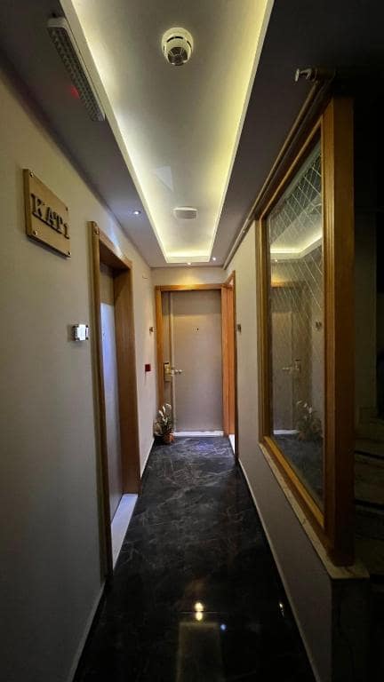 01-نمای-راهرو-هتل-4-ستاره-پارک-استار-استانبولCorridor-Star-Hotel-Taksim.jpg