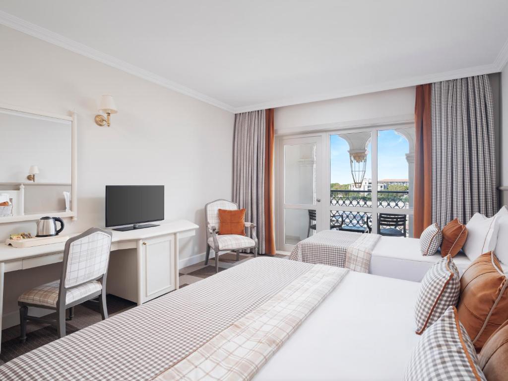 12-اتاق-هتل-5-ستاره-آستریا-کرملین-پالاس-آنتالیا Asteria-Kremlin-Palace-Room-.jpg