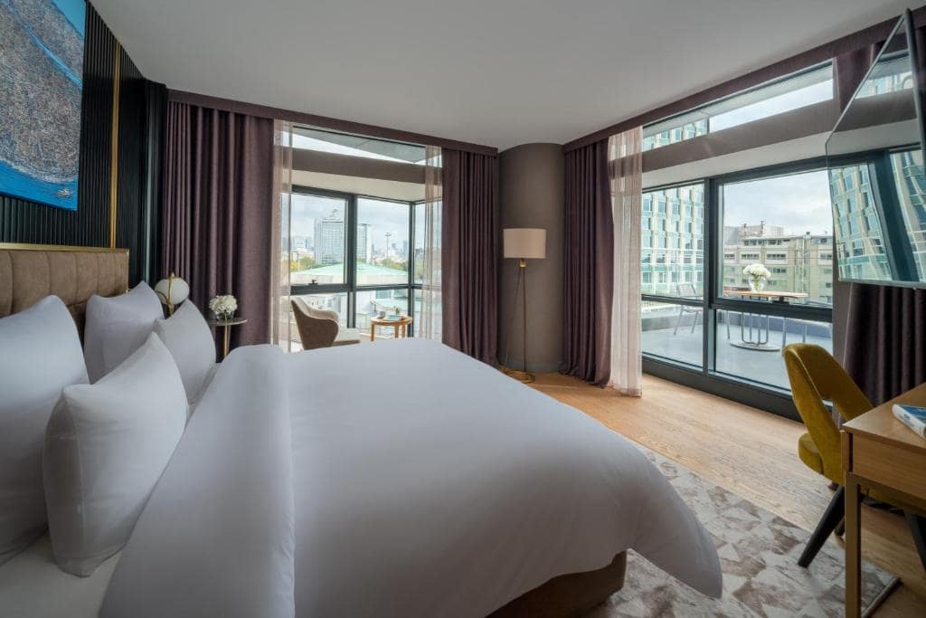 هتل-5ستاره-سوفیتل-استانبول-نمای-اتاقخواب-04-Hotel-5-Setare-Sofitel-View-Room.jpg