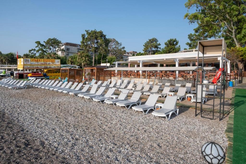 31-ساحل-هتل-4-ستاره-فور-ریزورت-اند-اسپا-آنتالیا- Fore-Resort-&-Spa-Hotel-Antalya-Beach.jpg