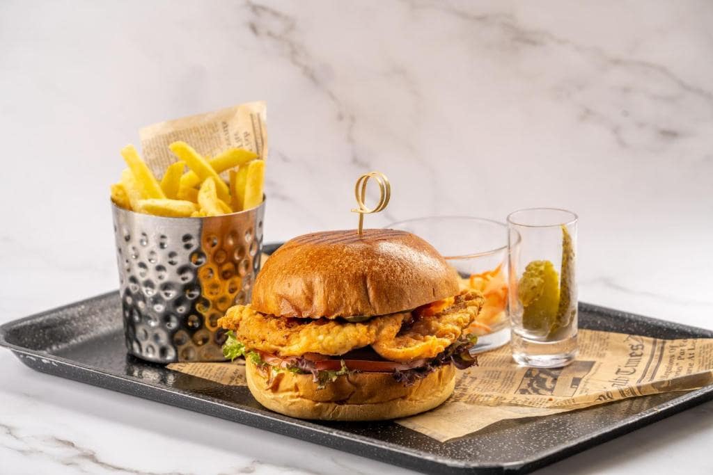 39-غذای-هتل-5-ستاره-البندر-روتانا-کریک-دبی- Al-Bandar-Rotana-Dubai-Creek-Food.jpg