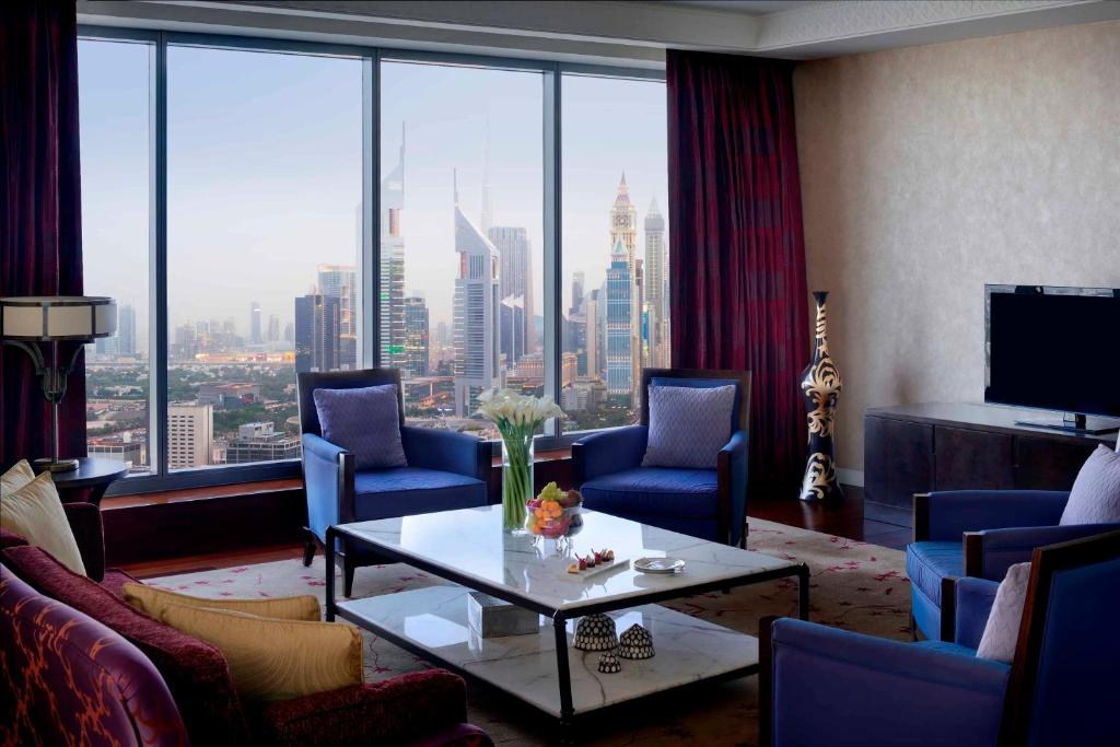 23-اتاق-خواب-هتل-5-ستاره-د-اچ-دبی- The-H-Dubai-Bedroom.jpg