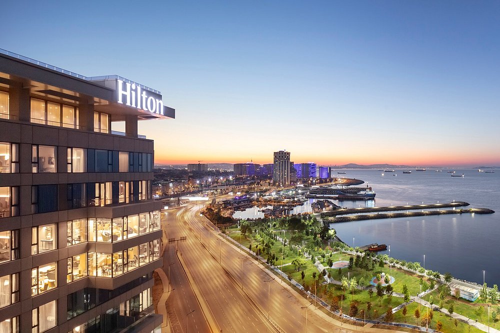 06-هتل-5-ستاره-هیلتون-باکرکوی-استانبول-نمای-ساختمان-Viev-Hotel-5-Setare-Hilton-Bakirkoy-Istanbul.jpg