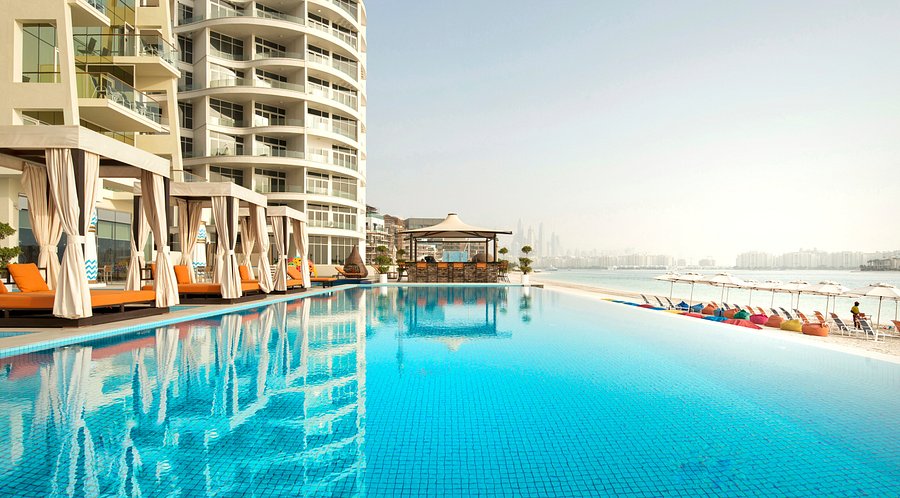 12 استخر هتل 5 ستاره رویال سنترال د پالم دبی Royal Central Hotel – The Palm.jpg