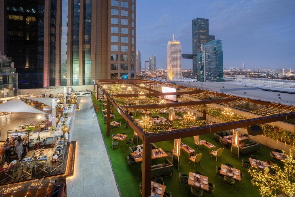 42-رستوران-هتل-5-ستاره-کنراد-دبی- Conrad-Hotel-Dubai-Restaurant.jpg