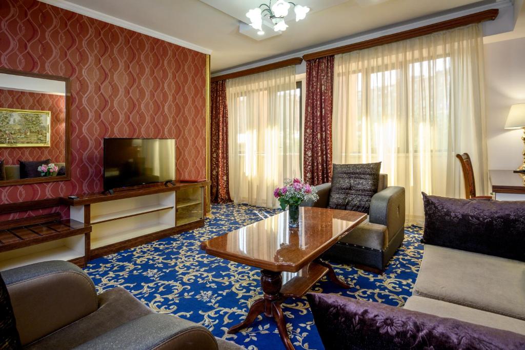 63 اتاق هتل 4 ستاره رویال پلازا ایروان ارمنستان Royal Plaza Hotel Yerevan.jpg