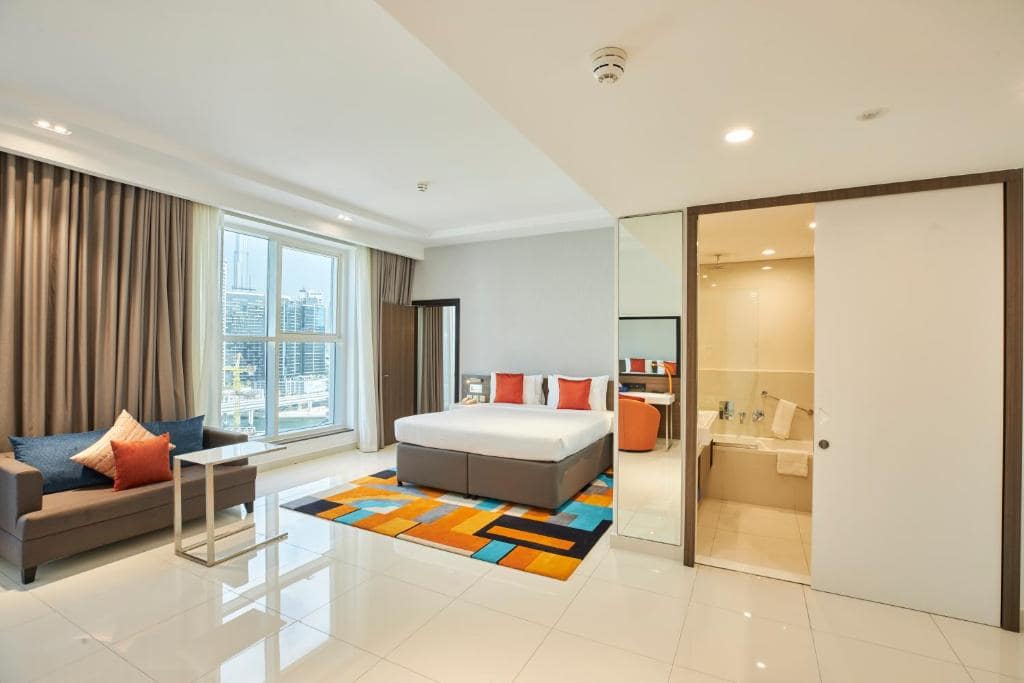 10-اتاق-خواب-هتل-4-ستاره-سیتی-مکس-بیزینس-بی-دبی-City-Max-Business-Bay-Dubai-Bedroom.jpg