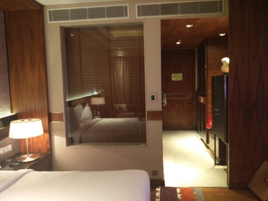 29-اتاق-هتل-5-ستاره-کراون-پلازا-روهینی-دهلی-Crowne-Plaza-Delhi-Rohini-Hotel.jpg