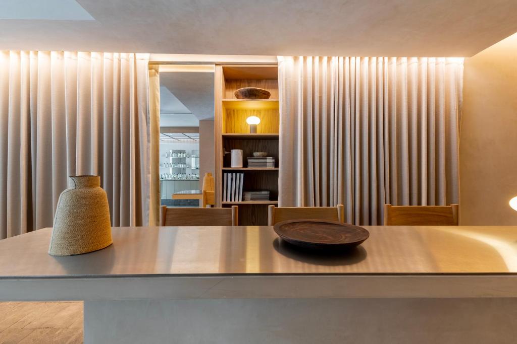 29-اتاق-هتل-لا-مارتین-استانبول-Lamartine-Hotel-.jpg