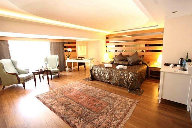 01-هتل-4-ستاره-گرین-پارک-تکسیم-استانبول-نمای-اتاق-Room-4-Setare-Green-Park-Hotel-Taksim.jpg