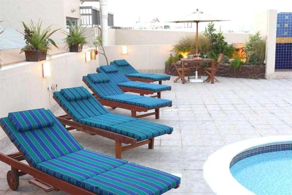 33-استخر-هتل-4-ستاره-گرند-سنترال-دبی- Grand-Central-Dubai-Hotel-Pool.jpg