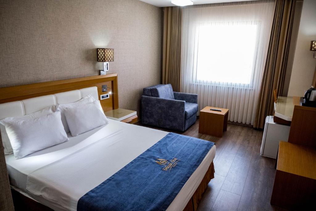 37 اتاق هتل سلجوق شمس تبریزی قونیه Selcuk Hotel Sems-i Tebrizi Konya.jpg