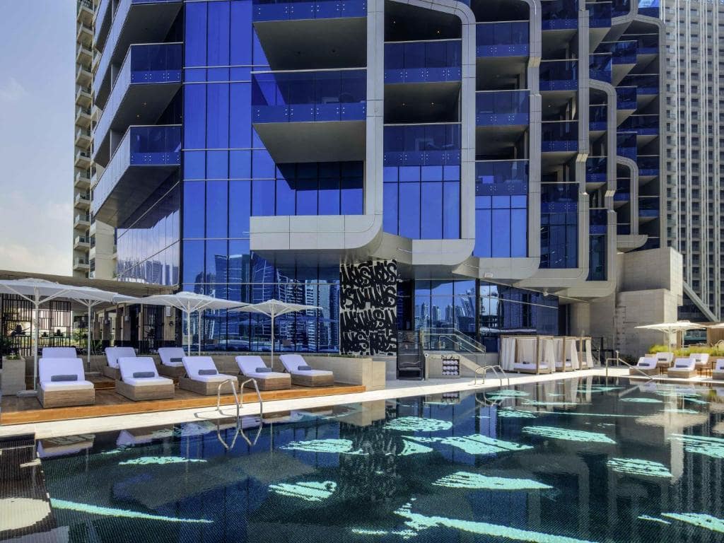 38-استخر-هتل-5-ستاره-هاید-دبی- Hyde-Hotel-Dubai-Pool.jpg
