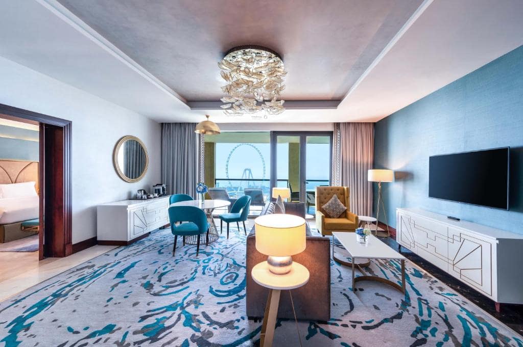 10-اتاق-خواب-هتل-5-ستاره-سوفیتل-جمیرا-بیچ- View Sofitel-Dubai-Jumeirah-Beach-Bedroom.jpg