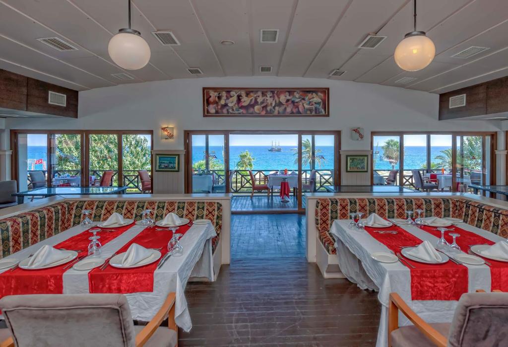 19-رستوران-هتل-5-ستاره-آرماس-لابادا-بیچ-آنتالیا- Armas-Labada-Beach-Hotel-Restaurant.jpg