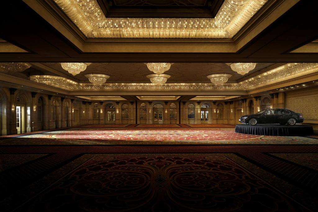 36-محوطه-هتل-4 ستاره-د-بریستول-این-دبی- The-Bristol-Inn-Hotel-Dubai-Grounds.jpg