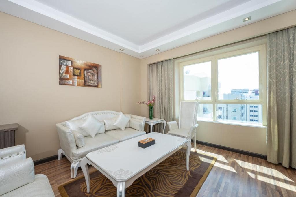 08-اتاق-هتل-4-ستاره-پرل-سوئیس-دبی- Pearl-Swiss-Hotel-Dubai-Room.jpg