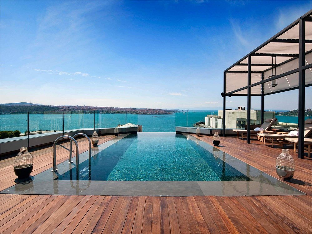 02-استخر-هتل-5-سوئیس-اوتل-استانبول-Pool-Hotel-5-Swiss-Istanbul.jpg