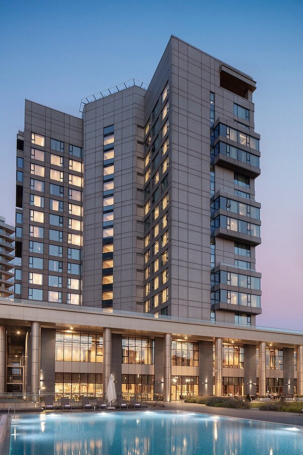 01-هتل-5-ستاره-هیلتون-باکرکوی-استانبول-نمای-ساختمان-Viev-Hotel-5-Setare-Hilton-Bakirkoy-Istanbul.jpg