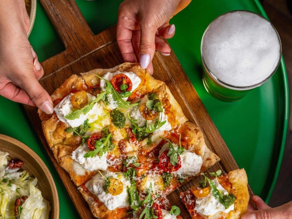 40-غذای-هتل-5-ستاره-فیرمونت-عجمان-دبی- Fairmont-Ajman-Dubai-View.jpg