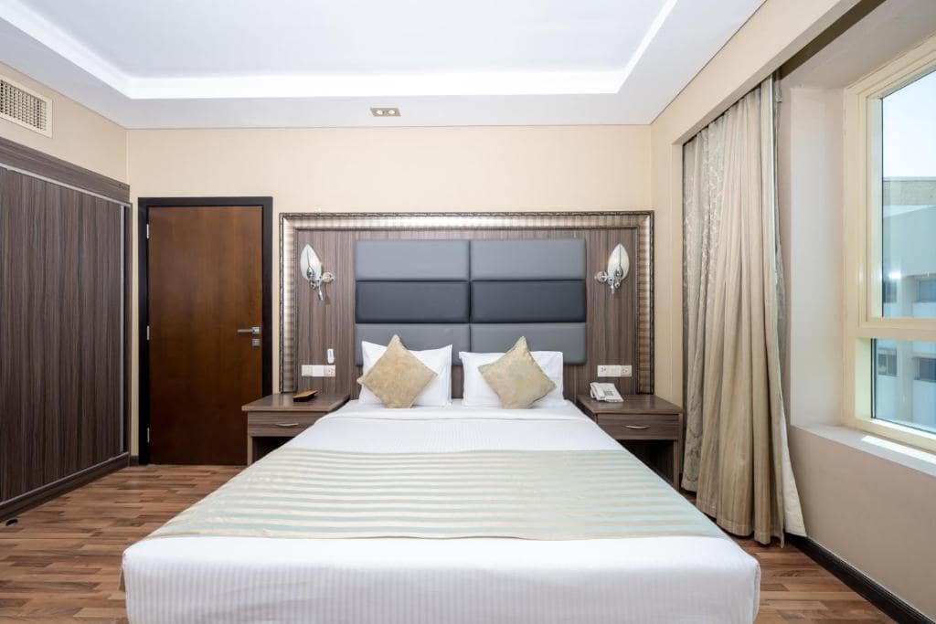 18-اتاق-هتل-4-ستاره-پرل-سوئیس-دبی- Pearl-Swiss-Hotel-Dubai-Room.jpg