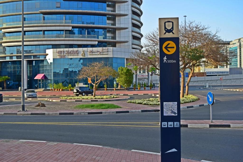 02-نمای-هتل-4-ستاره-سیتی-سیزنز-دبی- City-Seasons-Dubai-View.jpg