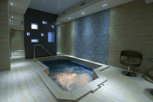 16 استخر هتل 4 ستاره باس بوتیک ایروان ارمنستان Bass Boutique Hotel Yerevan.jpg