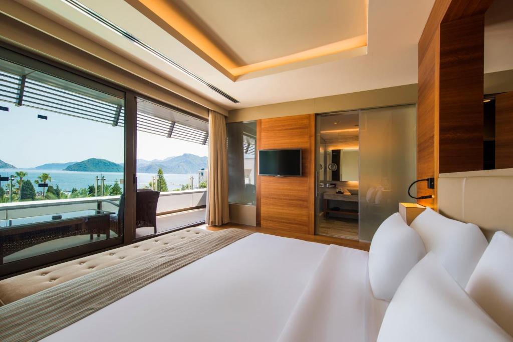 36 اتاق هتل 5 ستاره تی یو آی بلو گرند آزور مارماریس TUI BLUE Grand Azur Marmaris.jpg