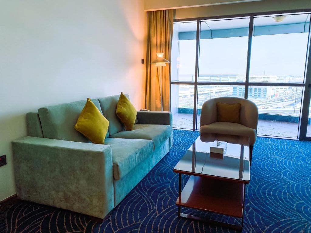 12-اتاق-هتل-4-ستاره-سیتی-سیزنز-دبی- City-Seasons-Dubai-Room.jpg