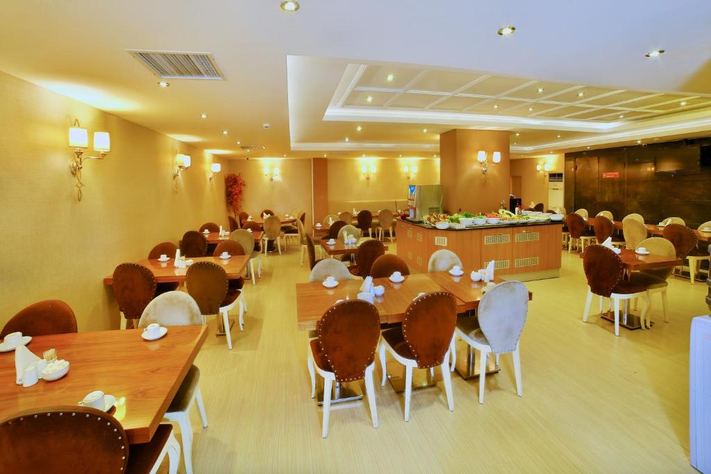 11-رستوران-Hotel-Grand-Emin-هتل-گرند-امین-استانبول.jpg