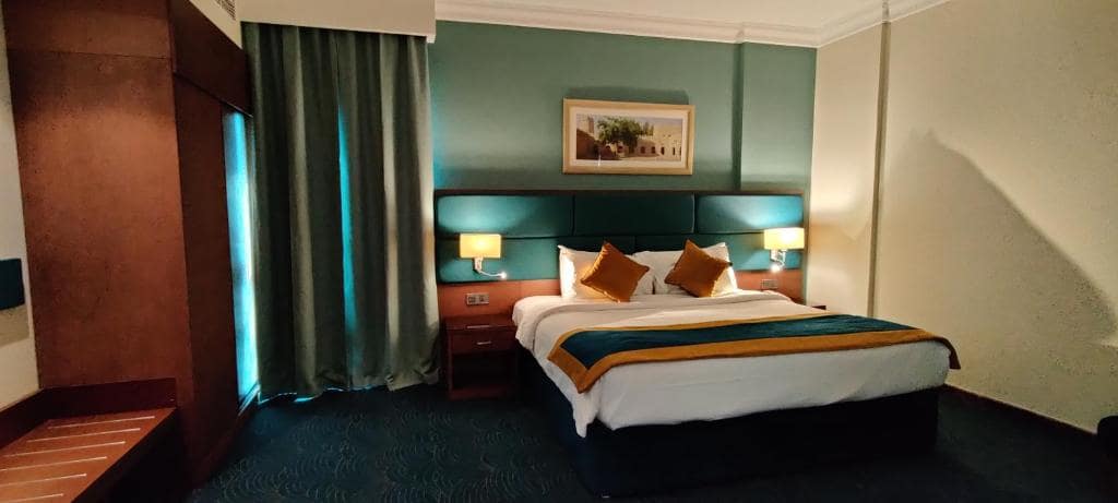 22-اتاق-هتل-4-ستاره-سیتی-سیزنز-دبی- City-Seasons-Dubai-Room.jpg