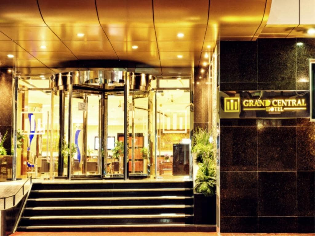 03-نمای-هتل-4-ستاره-گرند-سنترال-دبی- Grand-Central-Dubai-Hotel-View.jpg