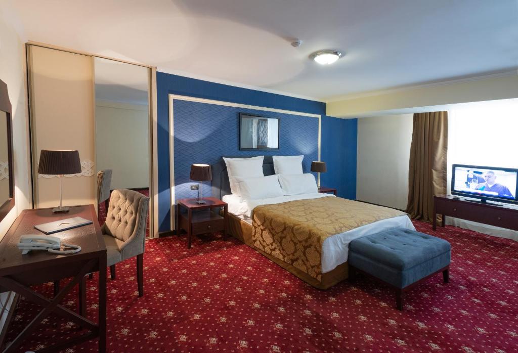 64 اتاق هتل 4 ستاره رویال پلازا ایروان ارمنستان Royal Plaza Hotel Yerevan.jpg
