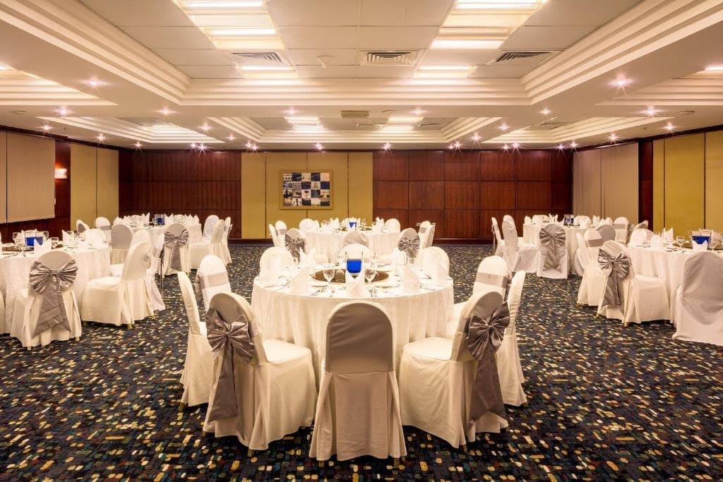 27-سالن-برگزاری-مراسم-هتل-4-ستاره-کورال-دبی-دیره- Coral-Dubai-Deira-Hotel-Event-Hall.jpg