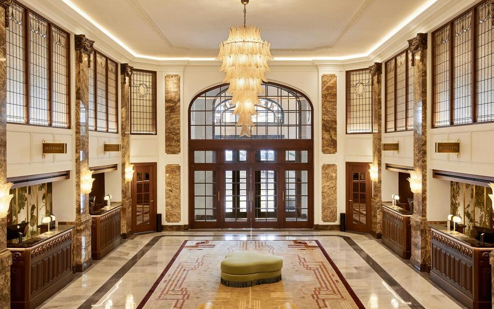 14 لابی هتل5 ستاره وستین پالاس مادرید The Palace, a Luxury Collection Hotel, Madrid.jpg