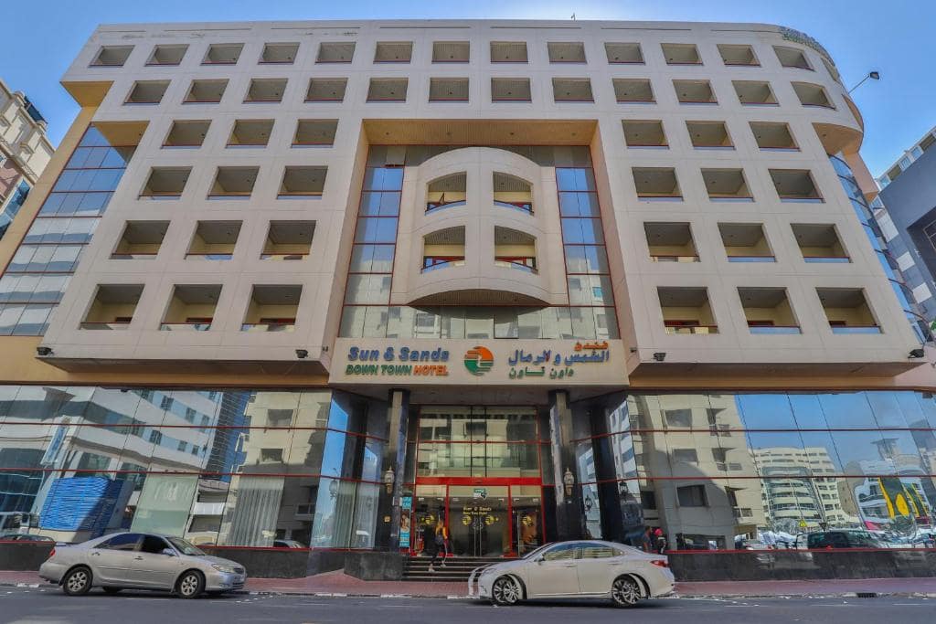 03-نمای-هتل-3-سان-اند-سندز-دبی- Sun-And-Sands-Dubai-View.jpg